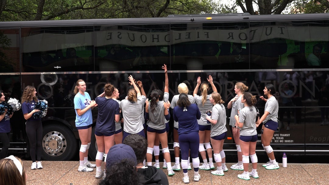 The Rice women’s basketball team was sent off in style March 20 as the Owls flock to Baton Rouge, Louisiana, for the team’s first round matchup in the NCAA Tournament with Louisiana State University.